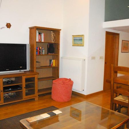 Ferienwohnung Luxurious Loft With Jacuzzi Iraklio Exterior foto