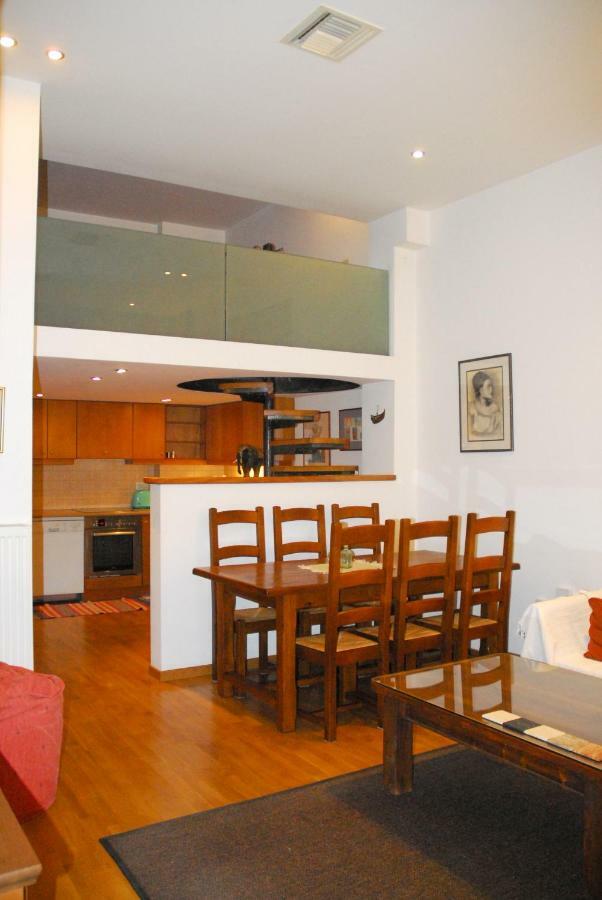 Ferienwohnung Luxurious Loft With Jacuzzi Iraklio Exterior foto
